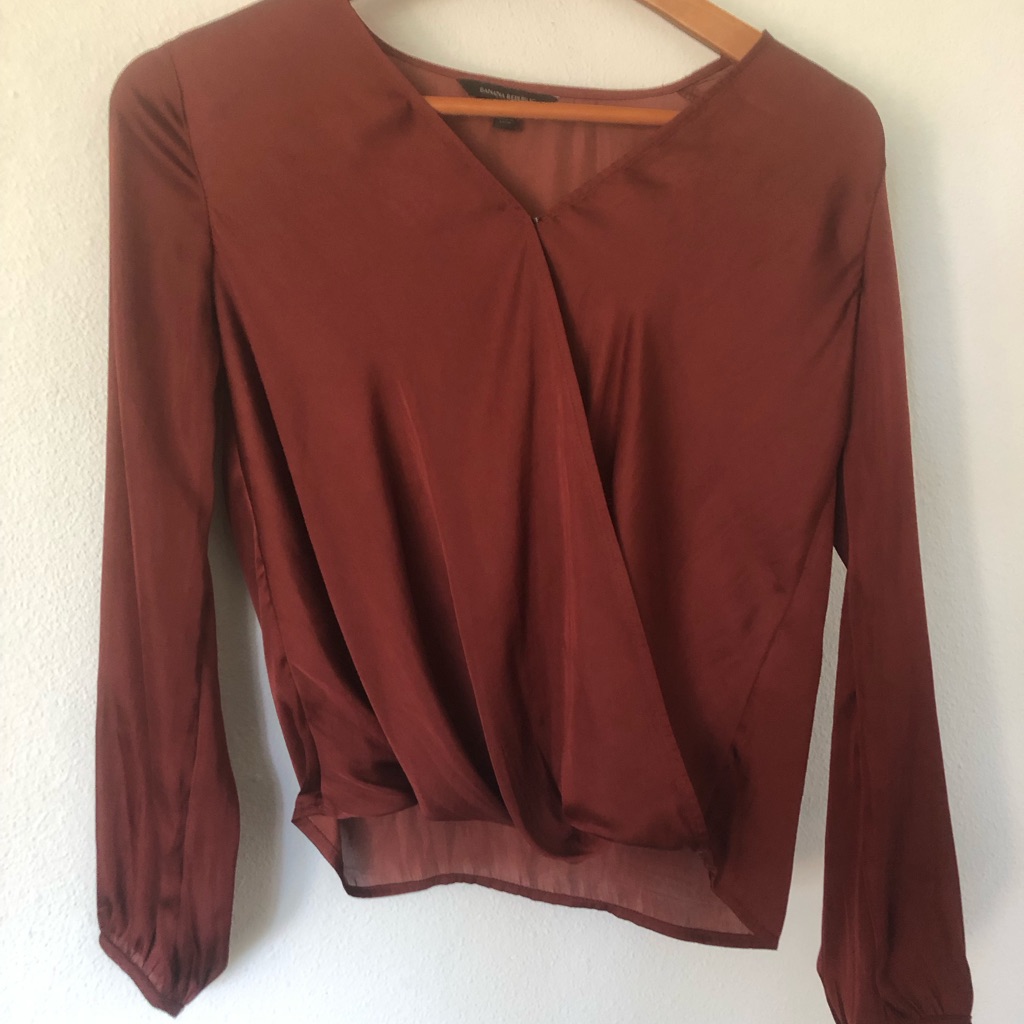 Banana Republic Rust Wrap-Style V-Neck Blouse Xs